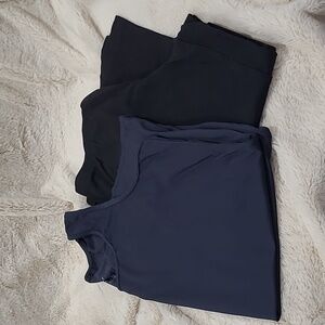 Tangerine Black Activewear Top & Faded Glory Capri Leggings